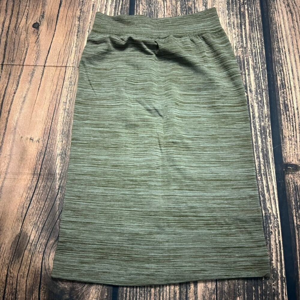NWT Coco Limon Women's Green Stretch Pencil Skirt‎ Size L/XL Knee Length